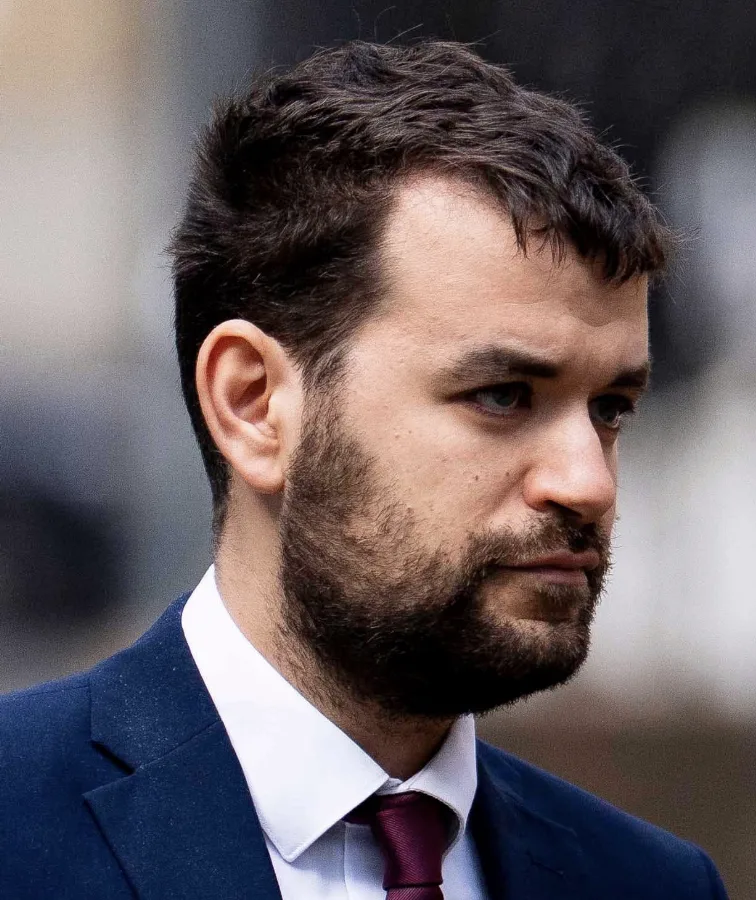 Ex-Labour Councillor Liron Velleman Avoids Jail After Sending Nude Video to Undercover Cop Posing as 13-Year-Old