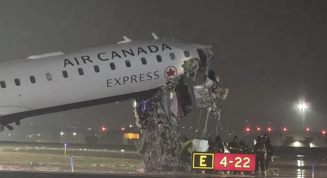 Air Canada Jet Crashes Into Fire Truck at LaGuardia â€“ Four Firefighters Critically Injured, Airport Locked Down