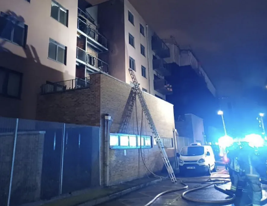 Blaze Rips Through Deptford Balcony Block â€“ Six Engines, 40 Firefighters Race to Scene