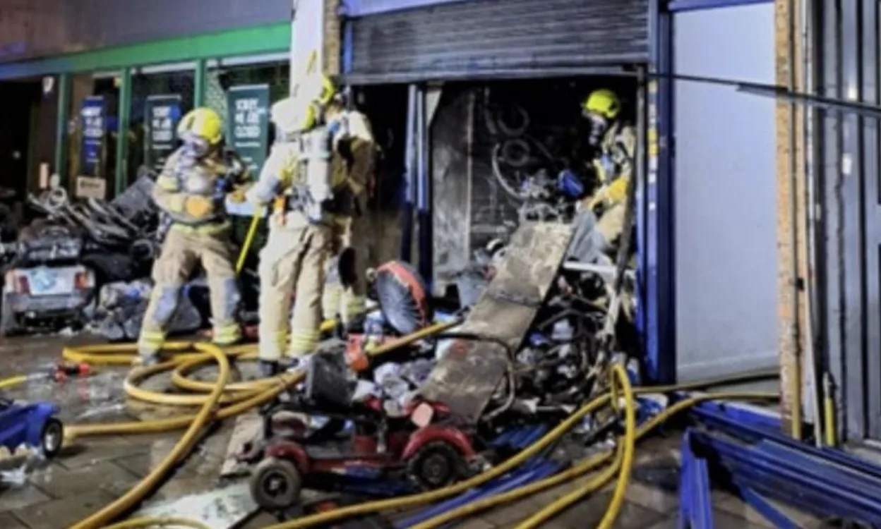 Bermondsey Blaze Destroys Shop as Firefighters Rescue Child with Life-Saving Hood