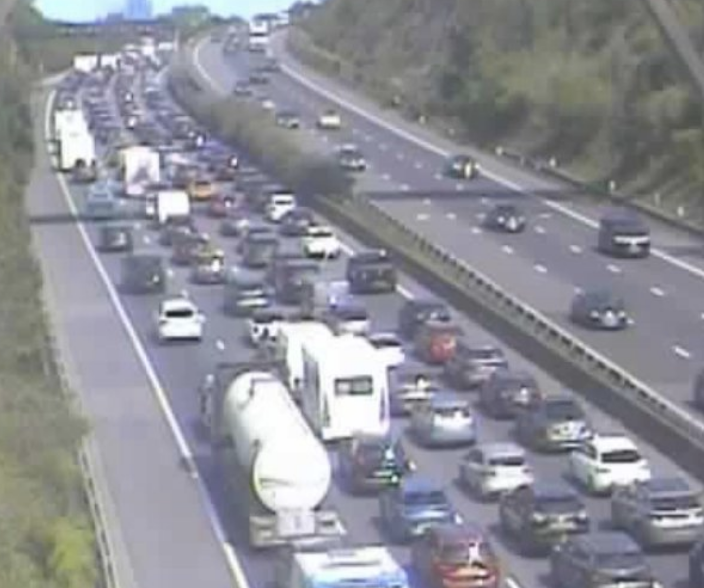 Woman on M5 Bridge in Exeter Prompts Police Negotiation and Full Road Closure