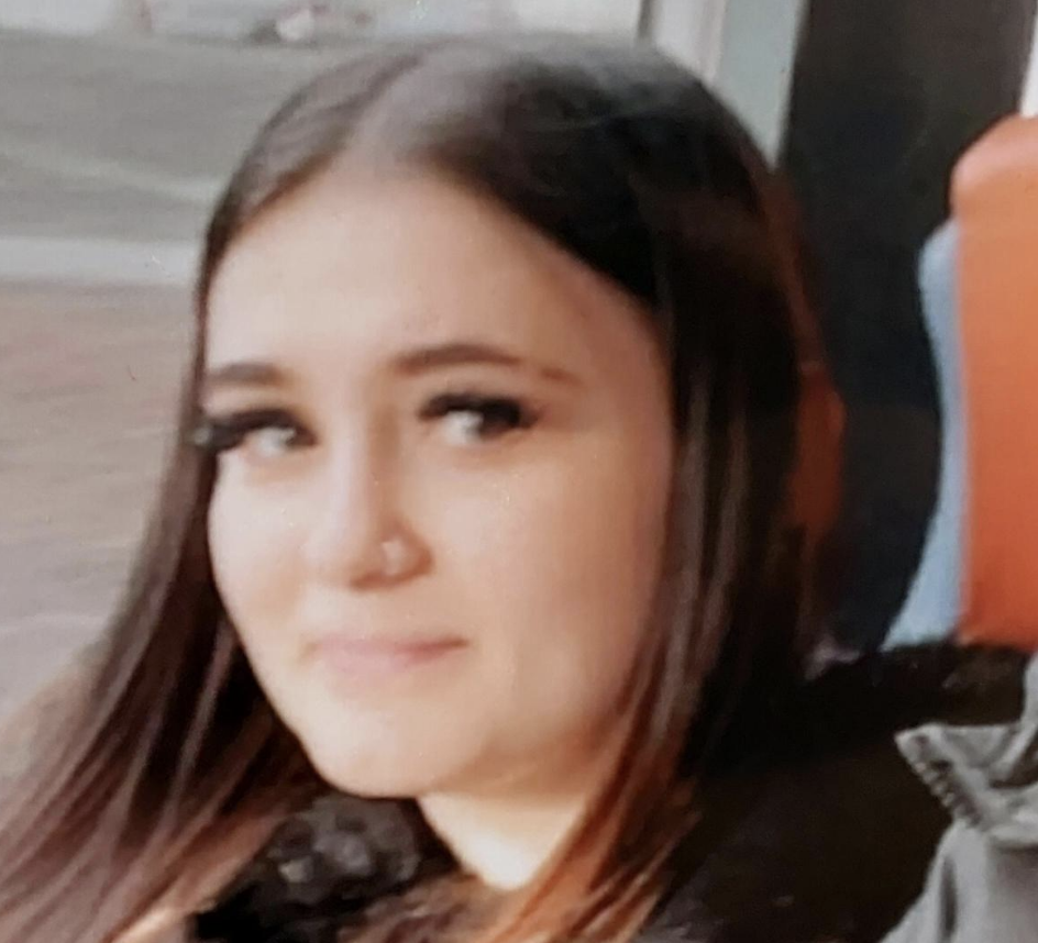 Police Issue Appeal to Locate Missing Teen Lilly Chambers