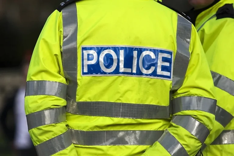 Teen Held Following Attempted Robbery Near Alleyway