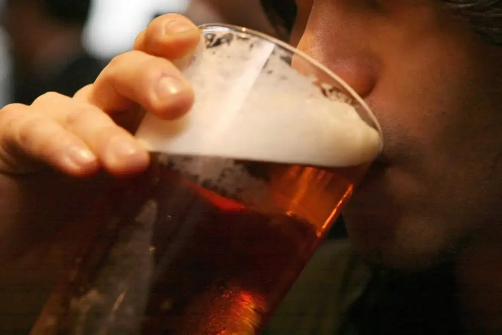 Pint Price Reaches £10 at High-End Mayfair Pubs