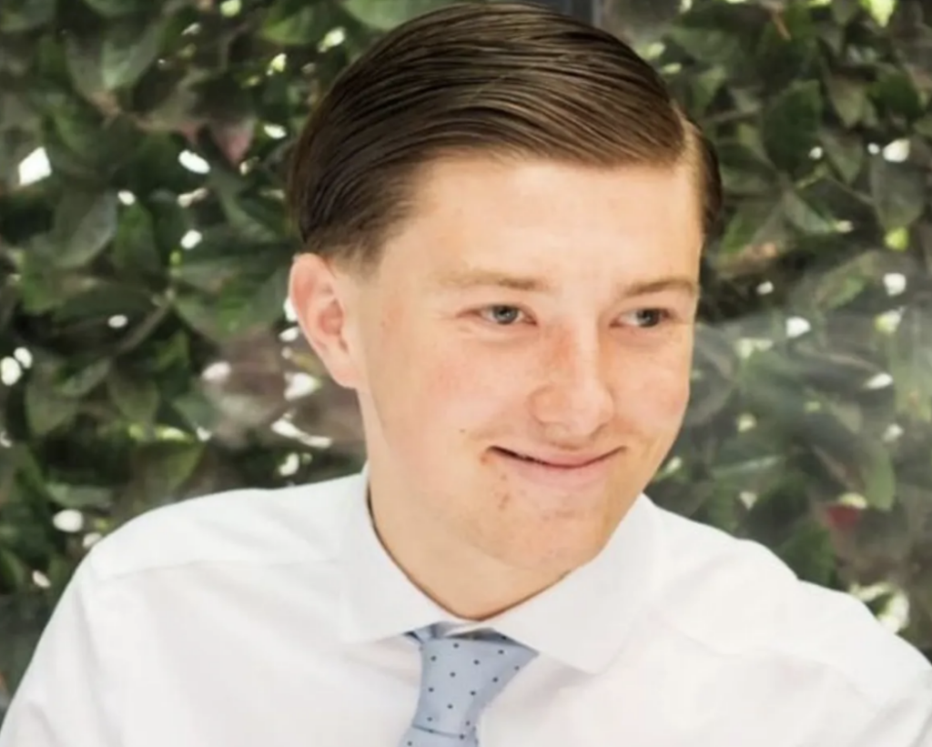 Police Detain Bleeding Teen Despite His Pleas Following Knife Incident
