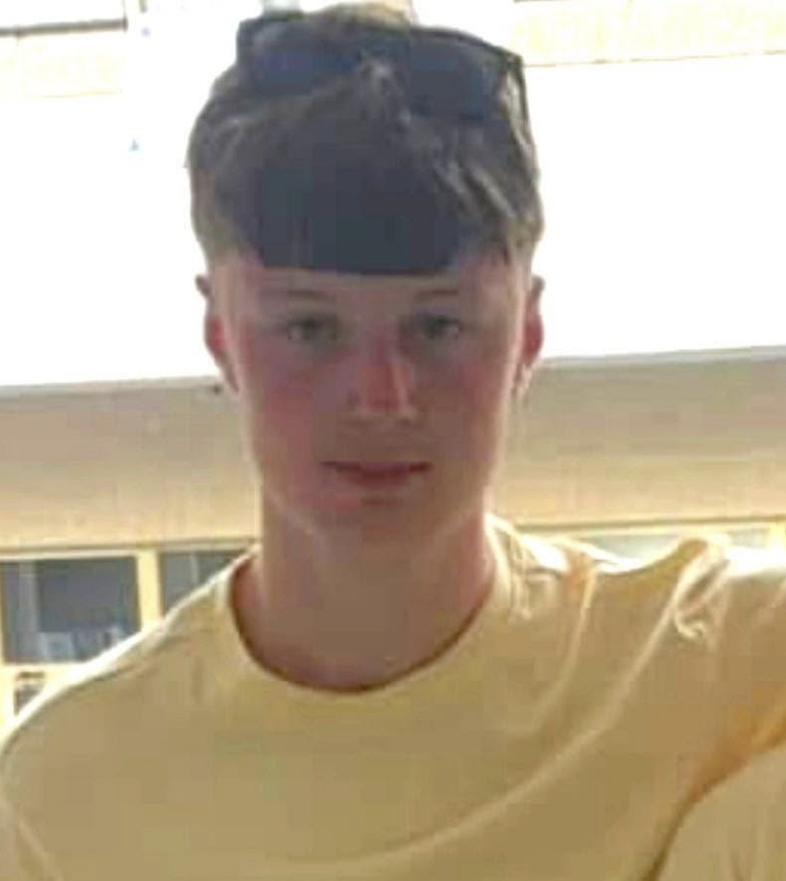 Cardiff Teen Stabbed at Barry Island Loses Leg After Attack