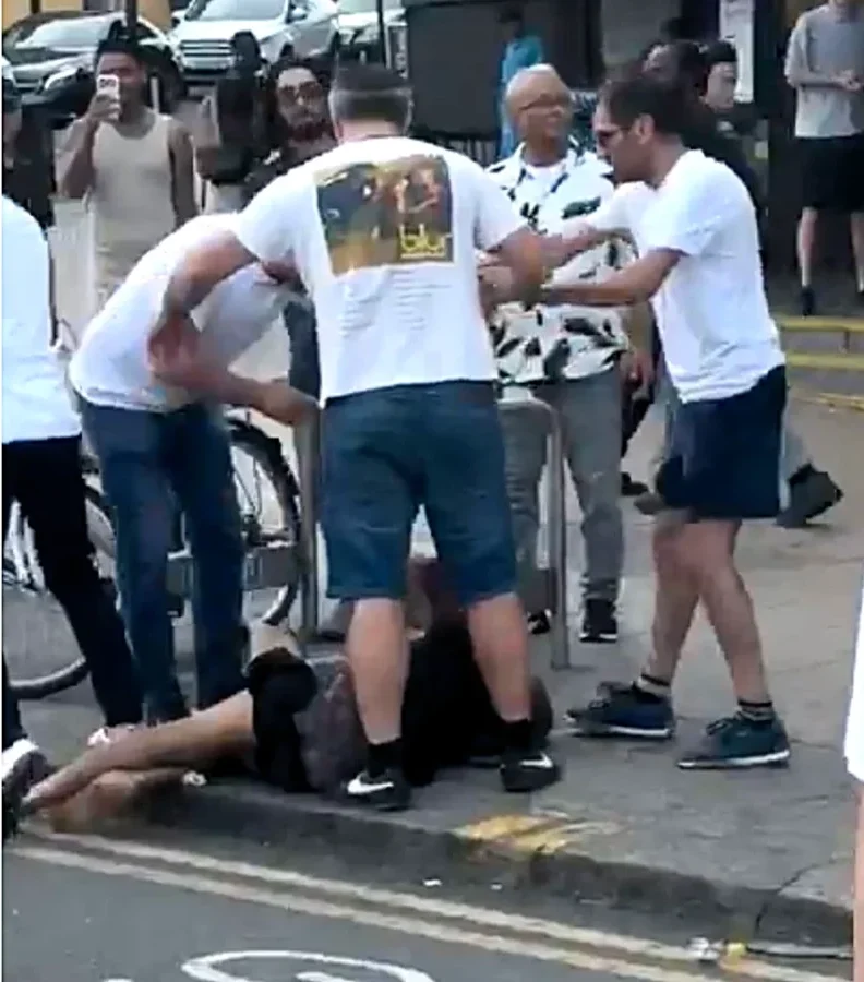 Man Uses Camping Chair as Weapon in Wood Green Street Brawl