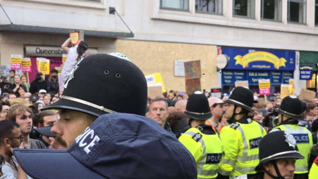 Emergency Services Issue Travel Alerts Ahead of Weekend Protests