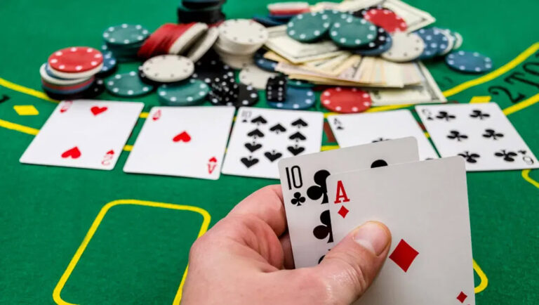 UK Travelers Share Tips on Managing Blackjack Bankrolls Abroad