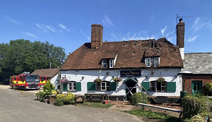 Historic Oxfordshire pub badly damaged in major fire as seven crews tackle blaze