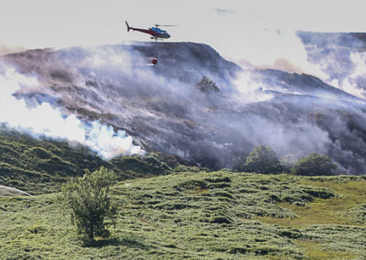 Wildfire Battle Enters New Phase as 65 Firefighters Tackle Tintwistle Moor Blaze