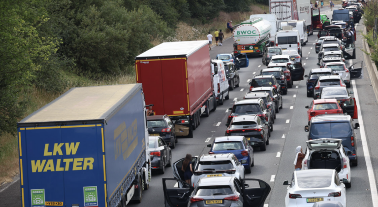 Multi-vehicle crash on M4 near Swindon causes lengthy morning delays