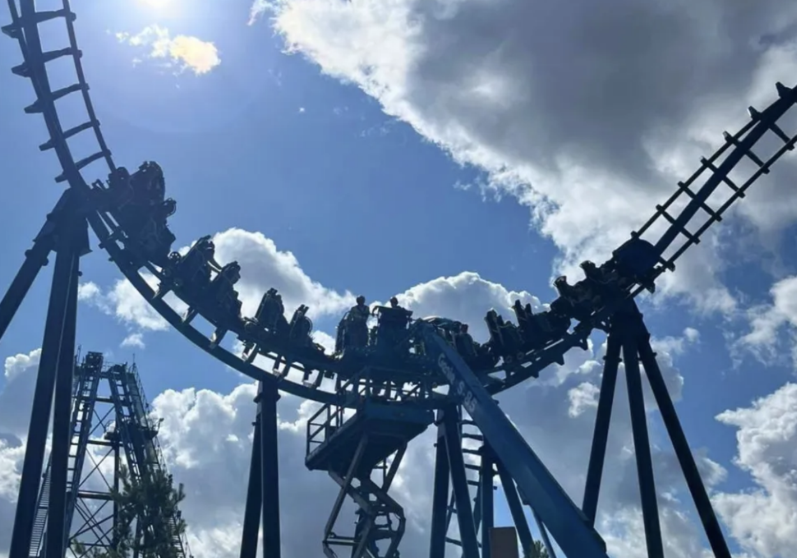 27 people trapped 50ft in air after Wipeout rollercoaster breaks down at Pleasurewood Hills