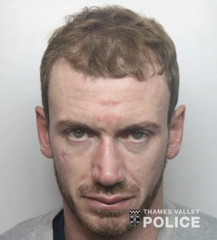 Police hunt for wanted man recalled to prison as public warned not to approach him