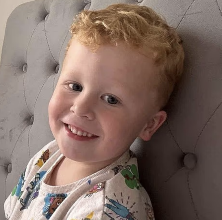 Hundreds leave flowers and toys after body found in search for missing three-year-old Noah Woods