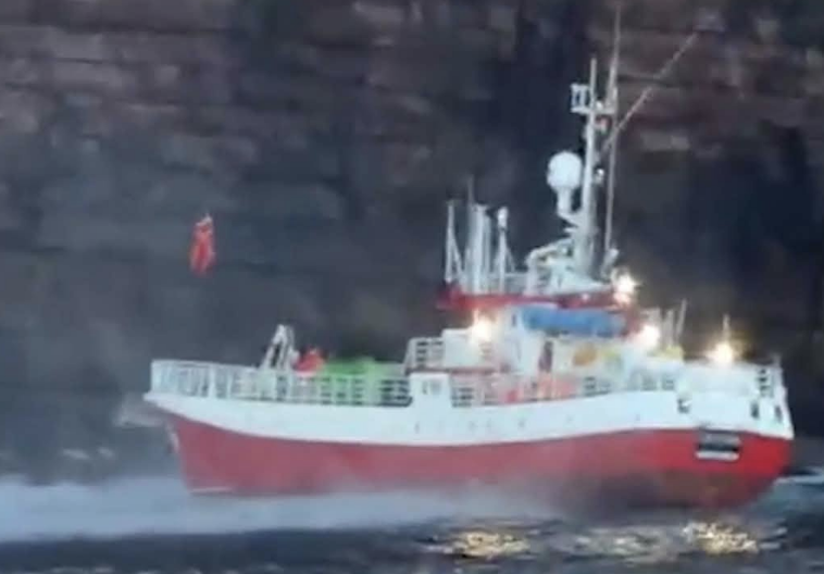 17 crew airlifted to safety after fishing vessel runs aground at Old Man of Hoy