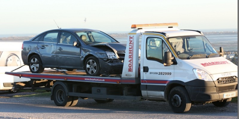 Car Ploughs Into Mick's Burger On Portsdown Hill Portsmouth
