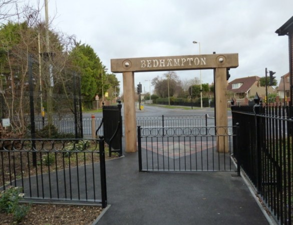 Police Launch Probe After Angry Parent Catch Pervert Pleasuring  Himself In Bedhampton