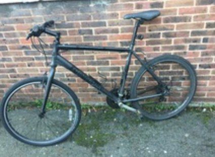 Police Execute Warrant On Scum Bag Bike Thieves In Portsmouth