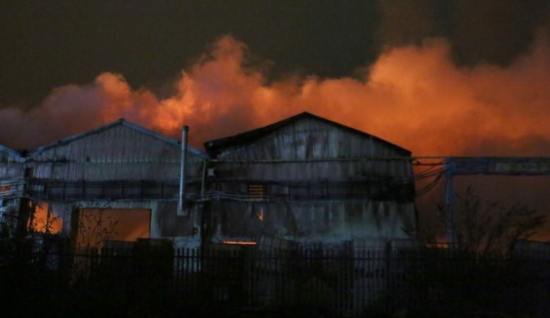 150 Firefighters Tackle Toliet Paper Factory Fire In Wolverhampton