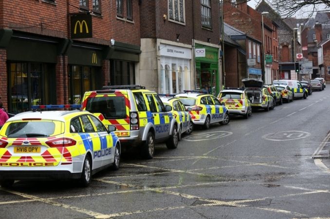 Armed Police Swoop On Winchester Street After Jewellery Shop Robbery