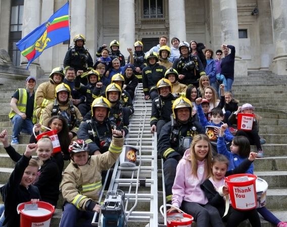 Walking Portsmouth  Firefighters  Smash 5k Mark After 13 Mile Walk With Ladder.