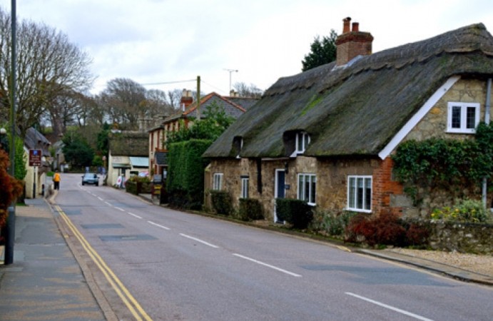 Night-time Work To Improve Godshill Village Road