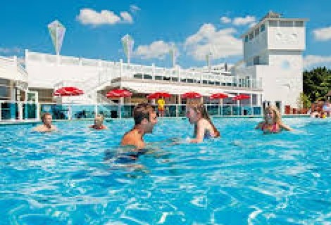 Man Dies After  Assault At Holiday Park