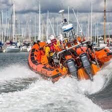 Three Children Rescued After Boat Capsizes In The Solent