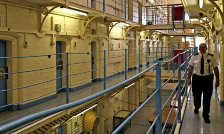 Six Charged Over Mobile Phone Smugging Into Winchester Prison